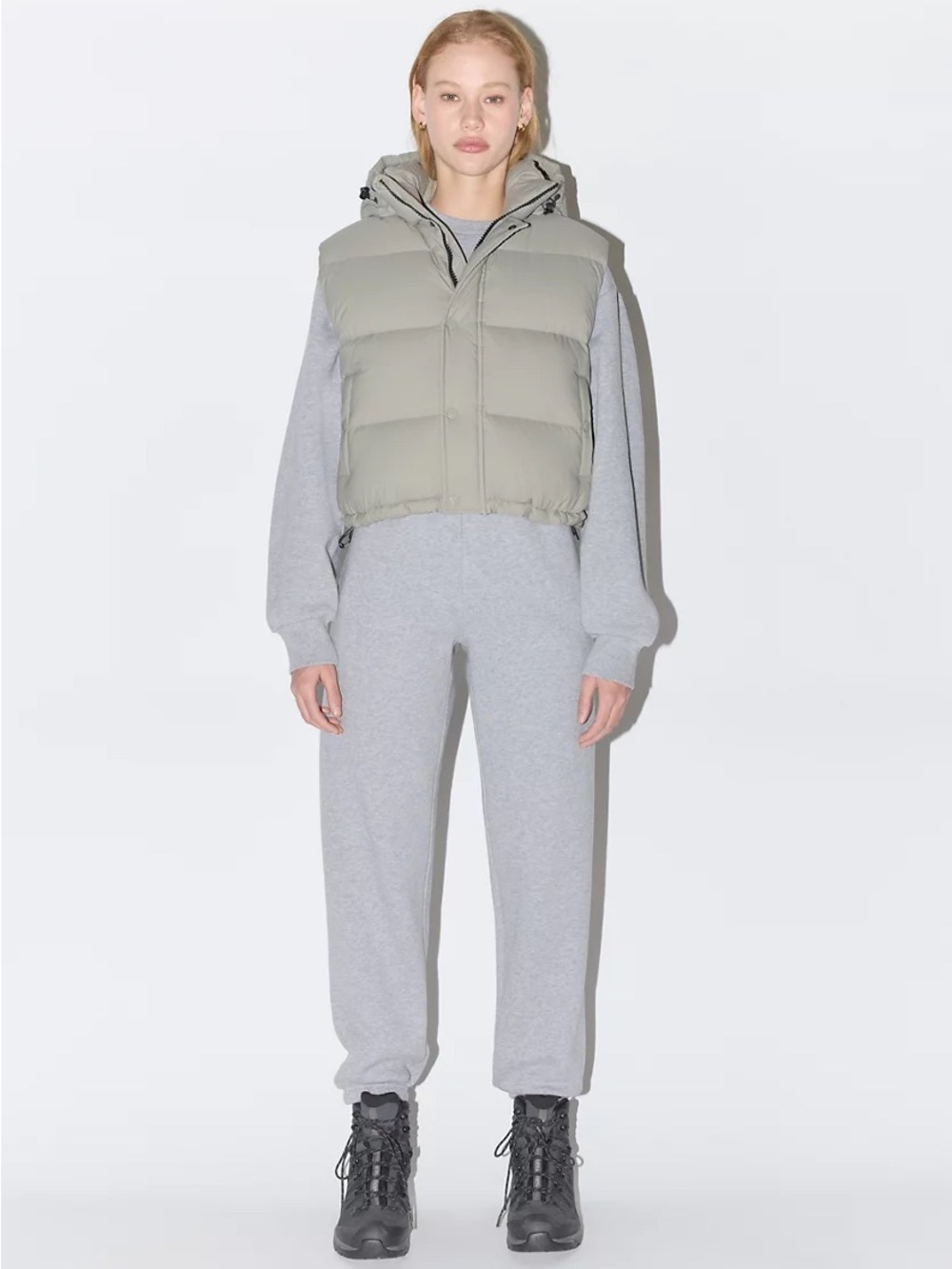 Aritzia TNA Light Sage Super Puff Shorty Puffer Vest XS